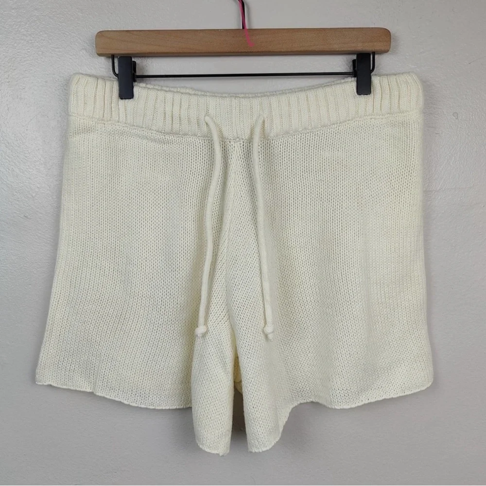 WeWoreWhat Pull On Sweater Shorts‎